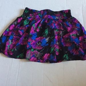 Papaya size small skirt with pockets